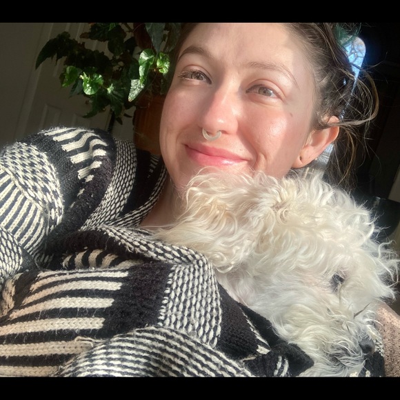 Meet your Posher, Miriam - Picture 1 of 1